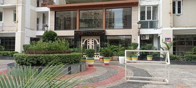 1+ 3bhk Flat for rent in addela palm resort