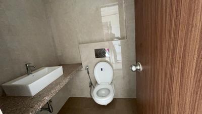 Image of 825 Sq.ft 2.5 BHK Apartment / Flat for sale in Hubtown Rising City, Ghatkopar East, Mumbai for Rs. 20000000
