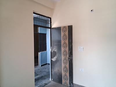 Bedroom Image of 1000 Sq.ft 1 RK Apartment / Flat for rent in Sector 45 Noida for Rs. 6500