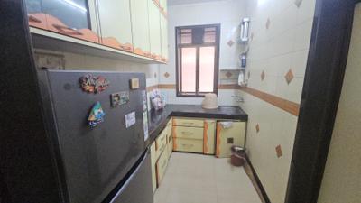 Kitchen Image of 600 Sq.ft 1 BHK Apartment / Flat for rent in Ghatkopar West Mumbai for Rs. 37000