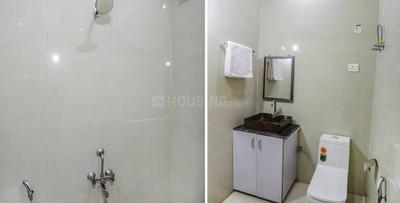 Bathroom Image of Priyaholic premium stay in Shahpur Govardhanpur Khadar, Noida