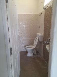 Bathroom Image of 935 Sq.ft 2 BHK Apartment / Flat for sale in Madipakkam Chennai for Rs. 5600000