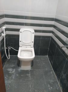 Common Bathroom Image of 1090 Sq.ft 2 BHK Apartment / Flat for rent in Ameerpet Hyderabad for Rs. 19000