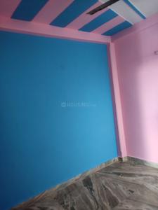 Bedroom Image of 600 Sq.ft 2 BHK Builder Floor for rent in Mayur Vihar Phase 1 New Delhi for Rs. 18000
