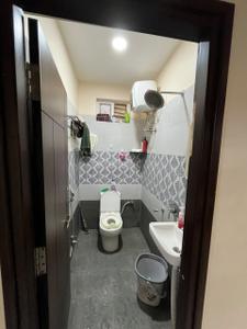Image of 1025 Sq.ft 2 BHK Apartment / Flat for sale in SR Residency HMT Swarnapuri Colony, Miyapur, Hyderabad for Rs. 7400000