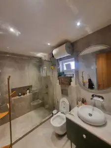 Bathroom Image of 2091 Sq.ft 4 BHK Apartment / Flat for sale in Unitech Heritage City, DLF Phase 2 Gurgaon for Rs. 55000000