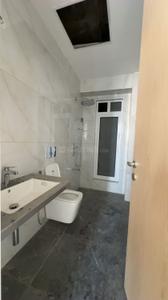 Bathroom Image of 1050 Sq.ft 2 BHK Apartment / Flat for sale in Monte South Pilatus 2, Byculla Mumbai for Rs. 40000000