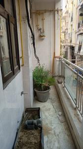 Balcony Image of 1000 Sq.ft 2 BHK Builder Floor for rent in Preet Vihar New Delhi for Rs. 25000