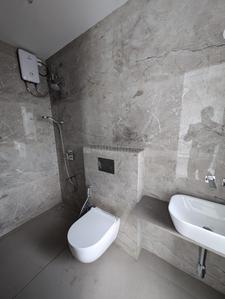 Bathroom Image of 1500 Sq.ft 3 BHK Apartment / Flat for sale in Dadar East Mumbai for Rs. 60000000