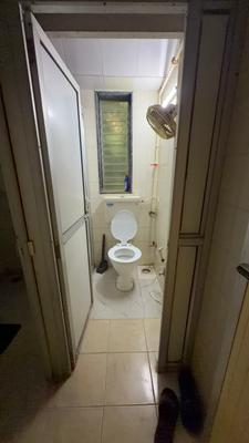 Bathroom Image of 450 Sq.ft 1 BHK Apartment / Flat for rent in Kaustubh Usha Colony CHS, Malad West Mumbai for Rs. 38000