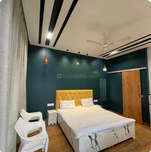 Bedroom Image of 2000 Sq.ft 2 BHK Independent House for rent in Aarone York Villa, County Walk Township Indore for Rs. 50000