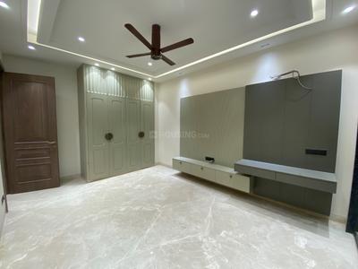 Bedroom Image of 2700 Sq.ft 4 BHK Builder Floor for sale in Model Town New Delhi for Rs. 61500000