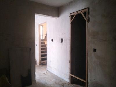 Bedroom Image of 630 Sq.ft 2 BHK Builder Floor for sale in Mukherjee Nagar New Delhi for Rs. 4600000