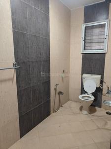Bathroom Image of 1800 Sq.ft 2 BHK Apartment / Flat for sale in Khar West Mumbai for Rs. 24000000