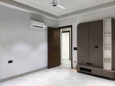 Bedroom Image of 2700 Sq.ft 4 BHK Builder Floor for sale in Paramount Luxury Floors Sushant Lok 3, Sector 57 Gurgaon for Rs. 38000000