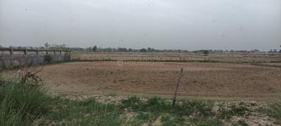Image of 900 Sq.ft 12 BHK Independent House for sale in Sector 17A, Greater Noida for Rs. 3500000