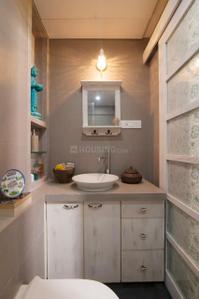 Bathroom Image of 1100 Sq.ft 2 BHK Apartment / Flat for rent in Dhaval Ganga, Bandra West Mumbai for Rs. 225000