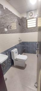 Bathroom Image of 2450 Sq.ft 3 BHK Builder Floor for rent in Ashok Vihar Phase 3 Extension Gurgaon for Rs. 25000
