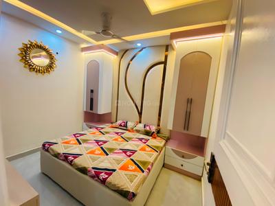Bedroom Image of 2850 Sq.ft 3 BHK Apartment / Flat for rent in Uttam Nagar New Delhi for Rs. 24999