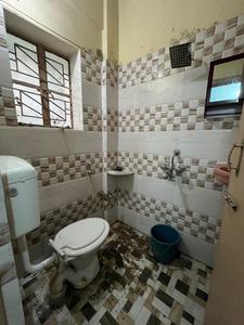 Bathroom Image of 700 Sq.ft 2 BHK Apartment / Flat for sale in Naktala Kolkata for Rs. 2800000