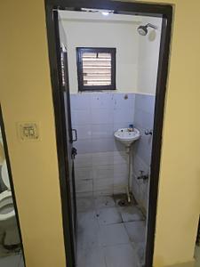Bathroom Image of 450 Sq.ft 1 BHK Apartment / Flat for sale in Sector 23 B Pokt 8, Sector 23B Dwarka New Delhi for Rs. 6000000