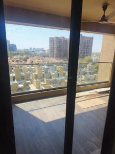 Balcony Image of 3379 Sq.ft 4 BHK Apartment / Flat for rent in Shilp Paradise, Bodakdev Ahmedabad for Rs. 65000