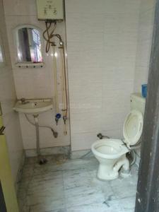 Common Bathroom Image of 1000 Sq.ft 2 BHK Apartment / Flat for sale in Uttam Nagar New Delhi for Rs. 5000000