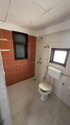 Image of 1300 Sq.ft 3 BHK Apartment / Flat for sale in Mahagun Puram Phase 1, Mahagunpuram, Ghaziabad for Rs. 8300000