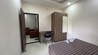 Bedroom Image of 650 Sq.ft 1 BHK Builder Floor for rent in Mahalakshmi Nagar Indore for Rs. 19000