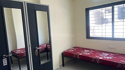 Bedroom Image of 700 Sq.ft 1 RK Builder Floor for rent in Gokhalenagar Pune for Rs. 16500