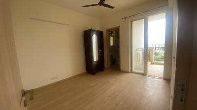DLF Express Greens Bedroom One 3
