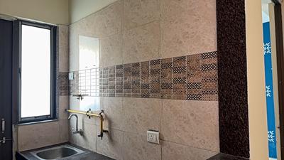 Kitchen Image of 720 Sq.ft 1 BHK Apartment / Flat for sale in Narolgam Ahmedabad for Rs. 2011000