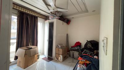 Bedroom Image of 1350 Sq.ft 3 BHK Builder Floor for sale in Vikaspuri New Delhi for Rs. 23000000