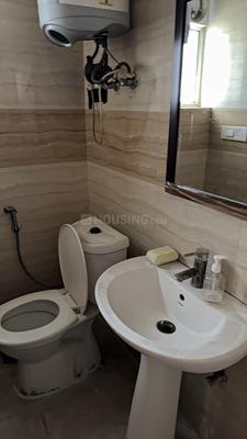 Bathroom Image of 455 Sq.ft 1 RK Apartment / Flat for rent in Supertech Eco Suites, Sector 137 Noida for Rs. 20000