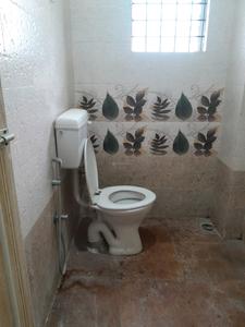Common Bathroom Image of 1250 Sq.ft 2 BHK Apartment / Flat for rent in Akshay, Mahadevapura Bengaluru for Rs. 33000
