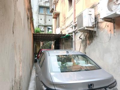 Car Garage Image of 1250 Sq.ft 4 BHK Apartment / Flat for sale in Khidirpur Kolkata for Rs. 17000000