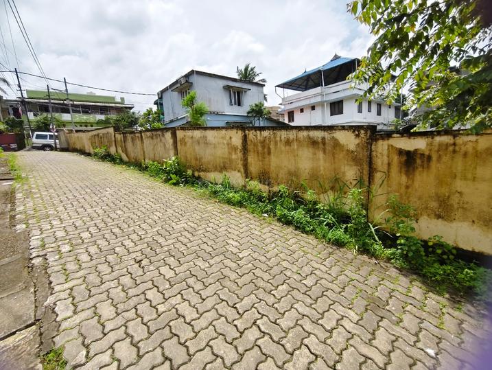 Kakkanad Main Image 1