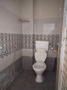 Bathroom Image of 730 Sq.ft 1 BHK Apartment / Flat for rent in Kondapur Hyderabad for Rs. 18500