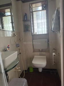 Bathroom Image of 950 Sq.ft 2 BHK Apartment / Flat for sale in Andheri West Mumbai for Rs. 27000000