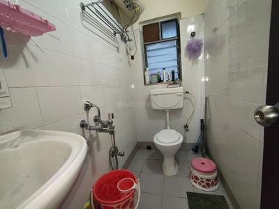 Bathroom Image of 1000 Sq.ft 3 BHK Apartment / Flat for sale in Kasba Kolkata for Rs. 7000000
