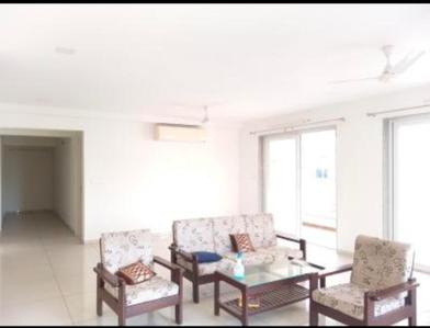 Living Room Image of 3500 Sq.ft 4 BHK Apartment / Flat for sale in Prapti Springs Exotica II, Bhayli Vadodara for Rs. 14100000