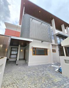 Image of 3000 Sq.ft 4 BHK Independent House for sale in Kakkanad, Kochi for Rs. 18500000
