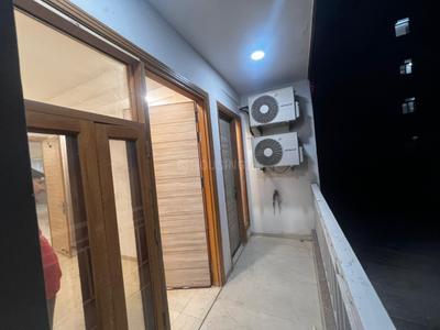 Balcony Image of 1700 Sq.ft 3 BHK Builder Floor for rent in Vasant Kunj New Delhi for Rs. 48000