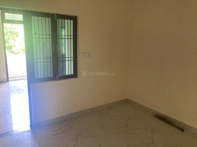 Bedroom Image of 1000 Sq.ft 2 BHK Builder Floor for rent in Pratap Vihar Ghaziabad for Rs. 25000