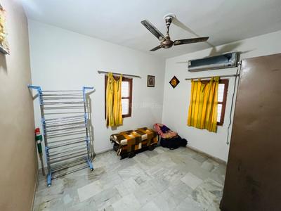 Bedroom Image of 1620 Sq.ft 4 BHK Independent House for rent in Motera Ahmedabad for Rs. 30000
