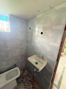 Bathroom Image of 1000 Sq.ft 4 BHK Independent House for sale in Paikpara Kolkata for Rs. 13500000