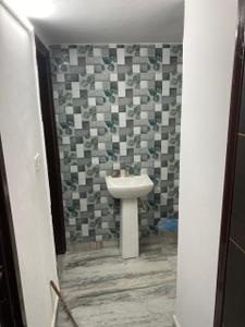 Bathroom Image of 495 Sq.ft 2 BHK Apartment / Flat for sale in Sangam Vihar New Delhi for Rs. 2400000