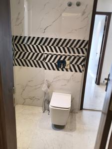 Common Bathroom Three Image of 2954 Sq.ft 4 BHK Apartment / Flat for sale in Ireo Victory Valley, Sector 67 Gurgaon for Rs. 58500000