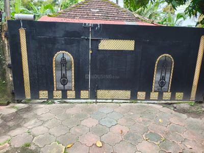 Image of 1500 Sq.ft 3 BHK Independent House for rent in Chamkkada, Kollam for Rs. 16000