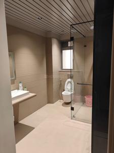 Bathroom Image of 4400 Sq.ft 4 BHK Apartment / Flat for rent in Triveni 1Five, Ramdev Nagar Ahmedabad for Rs. 250000